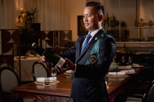 Raffles Hotels in Cambodia Host International Champagne Sabrage Ritual - TRAVELINDEX - TOP25RESTAURANTS.com