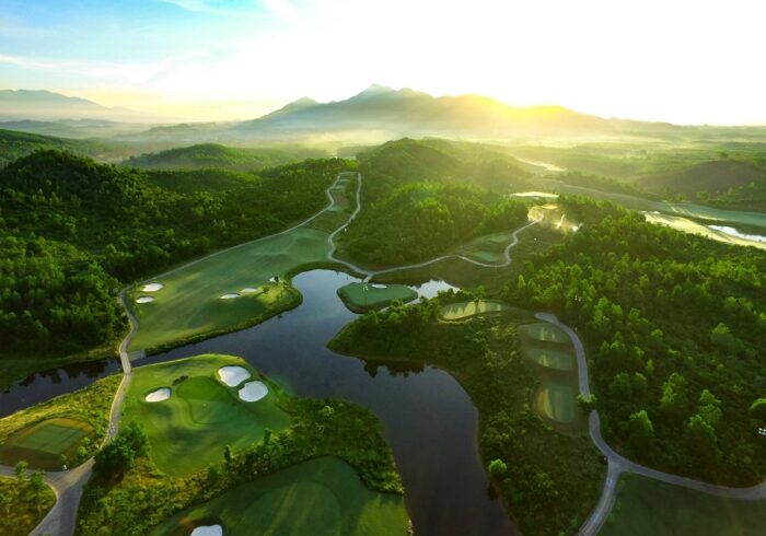 Presenting Global Retail Tourism Trends and Insights - TOP25GOLFCOURSES.com